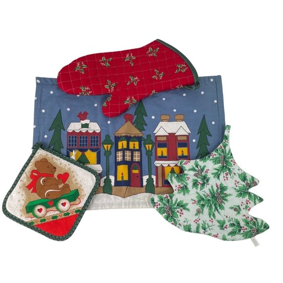 Vintage Christmas Themed Holiday Set of 5 Oven Mitts Pot Holders & Placemat - Picture 1 of 16